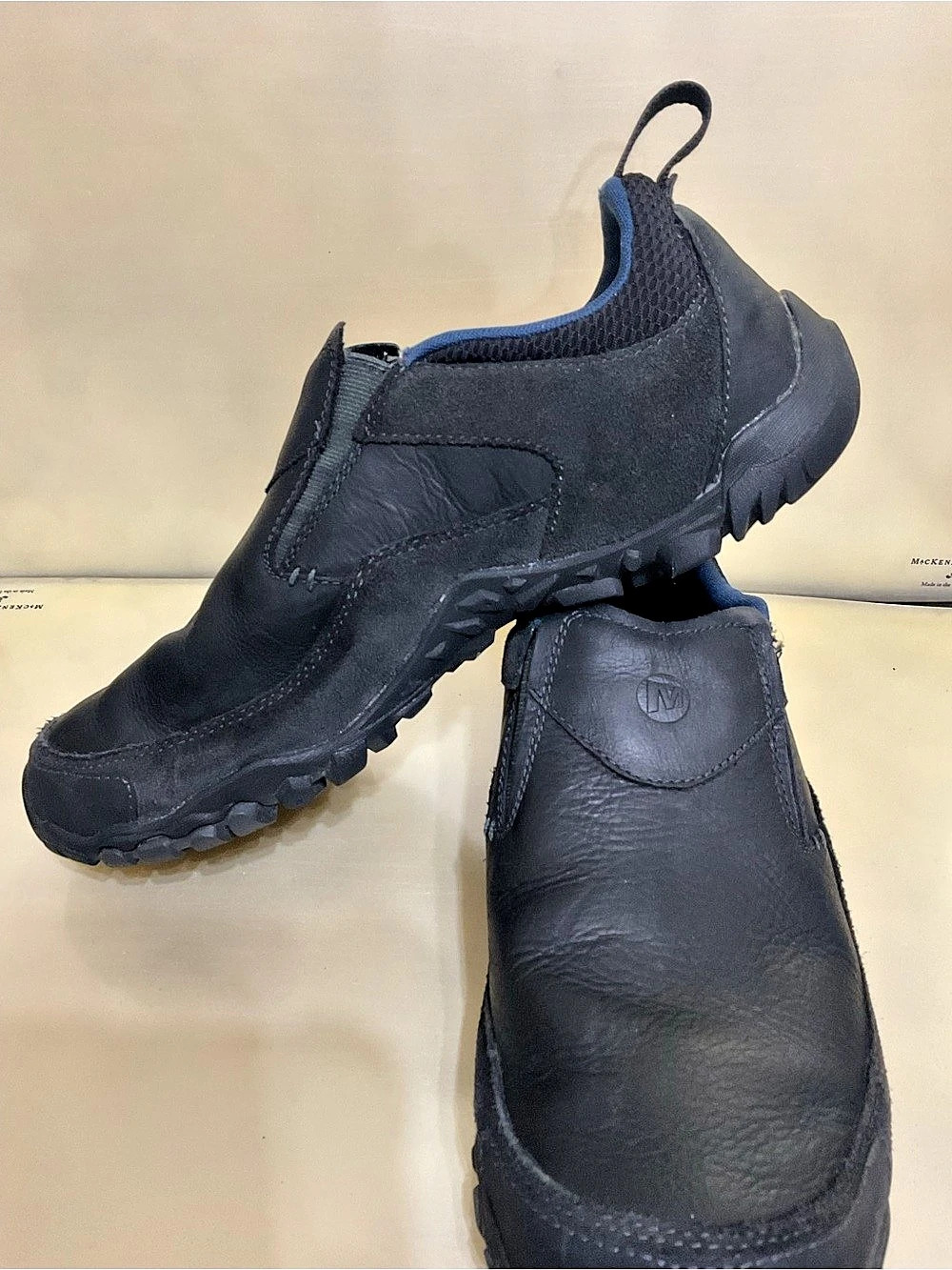 Merrell men’s shoes Leather Black Leather Slip-On Shoes